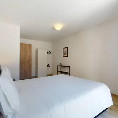 Furnished Apartement #211 - Swiss